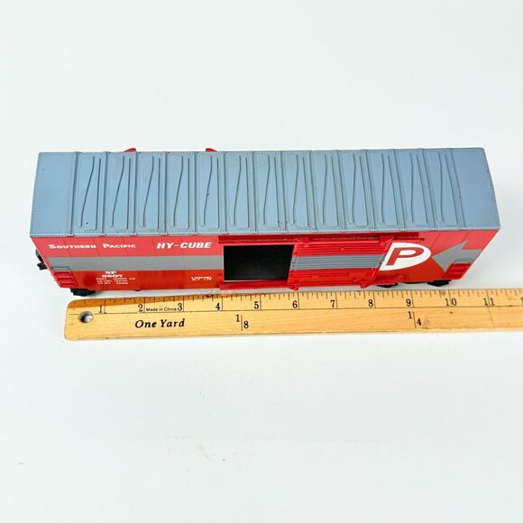 Southern Pacific SP 9607 Lionel O Scale Hy-Cube Boxcar 10" Red Gray Detailed - Picture 8 of 10
